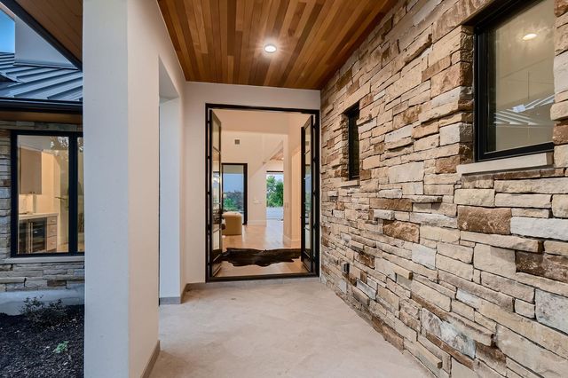 4800 Mondonedo CV, Austin, TX 78738