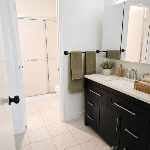 23401 Park Sorrento 50, Calabasas, CA 91302