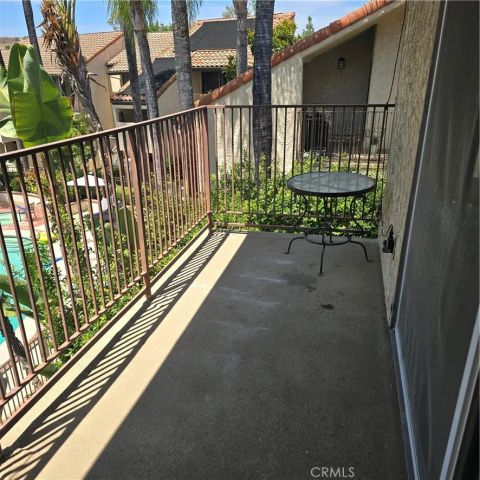 23401 Park Sorrento 50, Calabasas, CA 91302