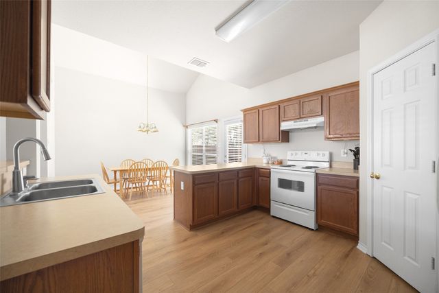 3023 Lake Ridge Drive, Sanger, TX 76266