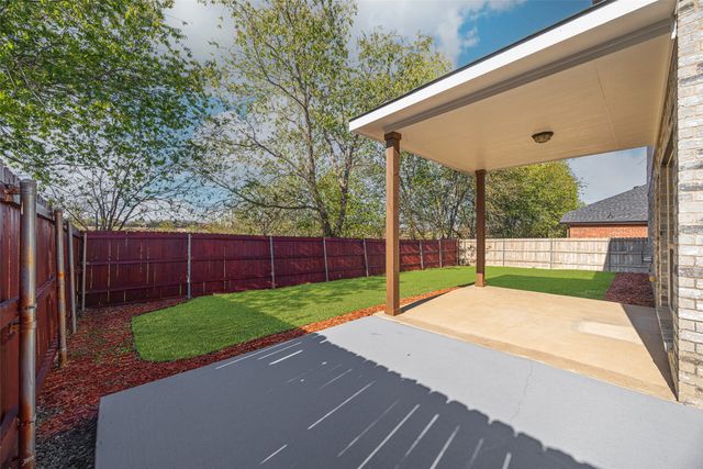 3023 Lake Ridge Drive, Sanger, TX 76266