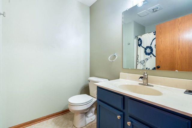 409 N Main STREET #A, Thiensville, WI 53092