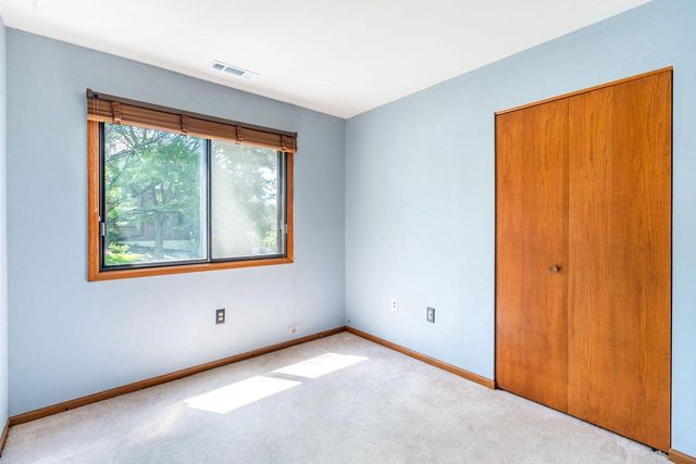 409 N Main STREET #A, Thiensville, WI 53092