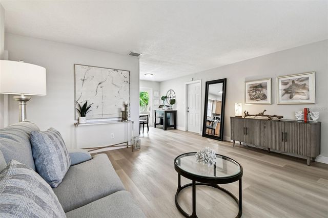 4545 37TH AVENUE N, St Petersburg, FL 33713