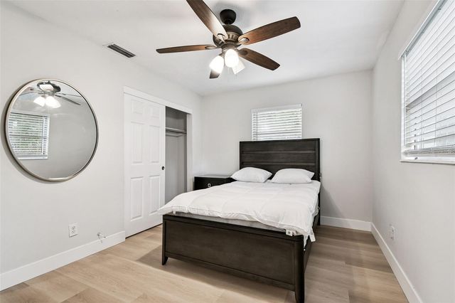 4545 37TH AVENUE N, St Petersburg, FL 33713