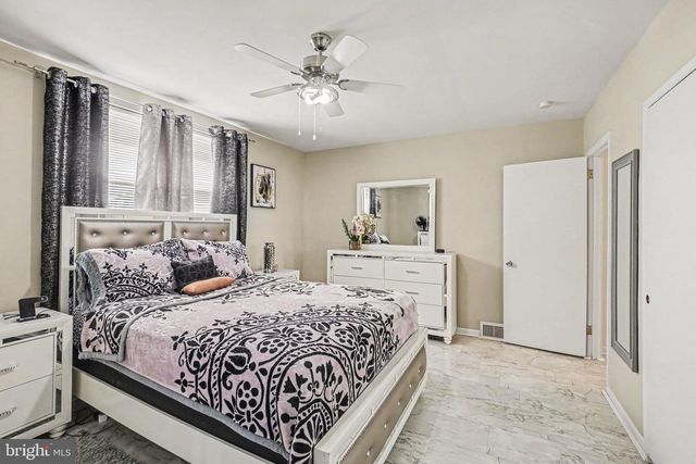 2309 HAMPDEN BLVD, Reading, PA 19604
