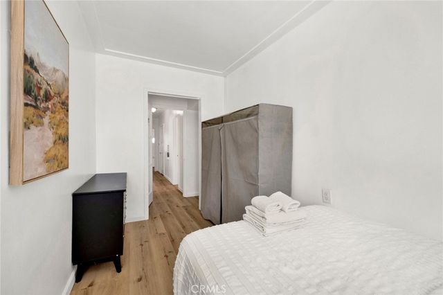 4343 Laurel Canyon Boulevard, Studio City, CA 91604