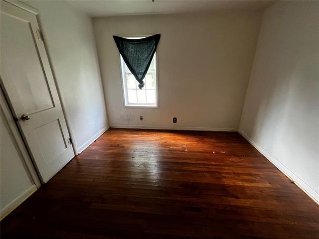 1025 Elmwood Drive, Guthrie, OK 73044