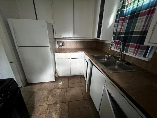 1025 Elmwood Drive, Guthrie, OK 73044