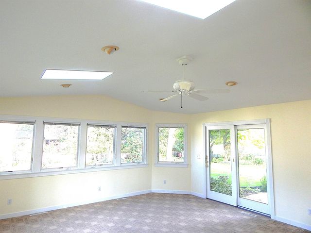 485 Winthrop Lane, Saginaw, MI 48638