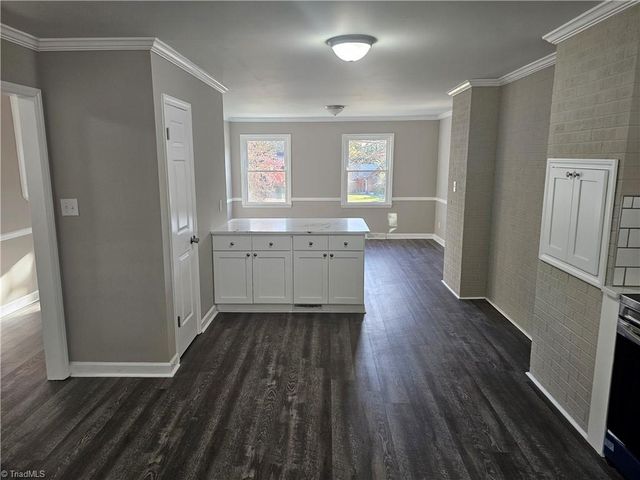 3721 Herchel Lane, Winston-salem, NC 27106