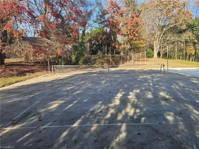 3721 Herchel Lane, Winston-salem, NC 27106