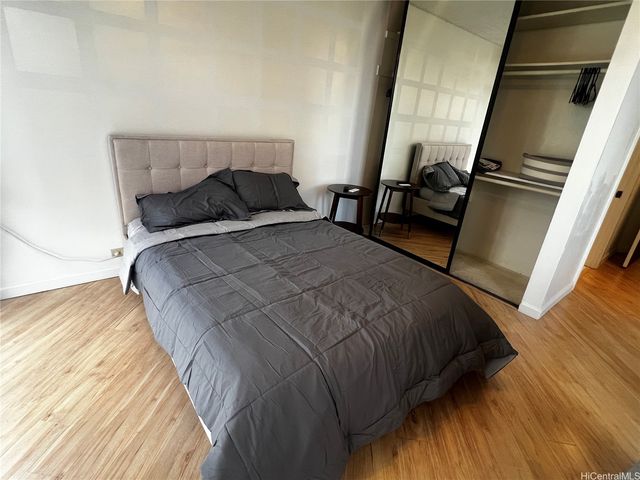 60 N Beretania Street 2005, Honolulu, HI 96817