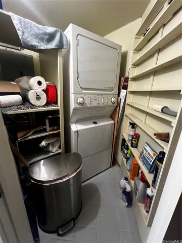 60 N Beretania Street 2005, Honolulu, HI 96817