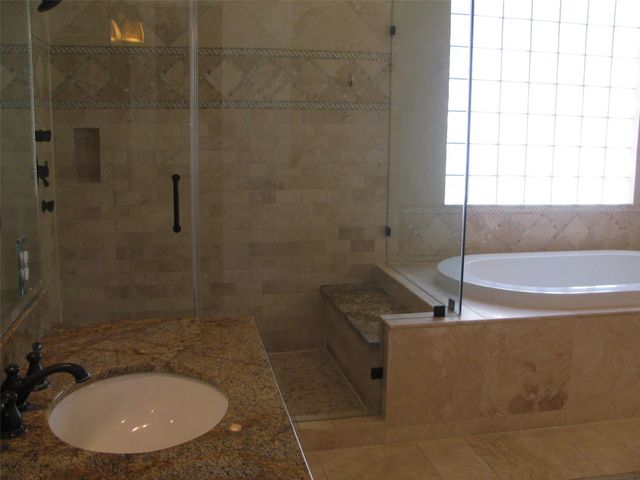 4112 Blossom Street, Houston, TX 77007