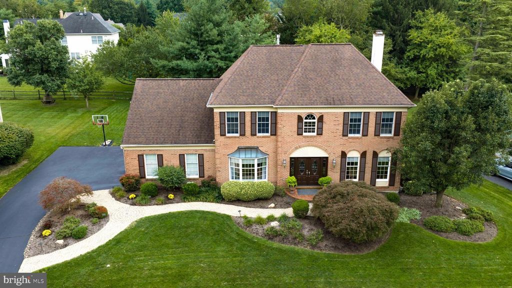 708 CASTLEWOOD DR, DRESHER, PA 19025 — exterior