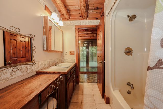 34 Edwards Mill Road, Chester, NH 03036