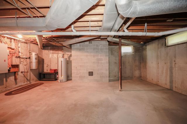 34 Edwards Mill Road, Chester, NH 03036