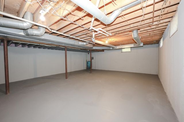 34 Edwards Mill Road, Chester, NH 03036