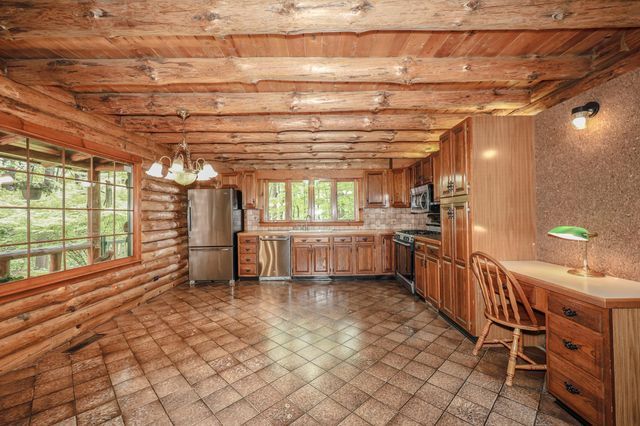 34 Edwards Mill Road, Chester, NH 03036