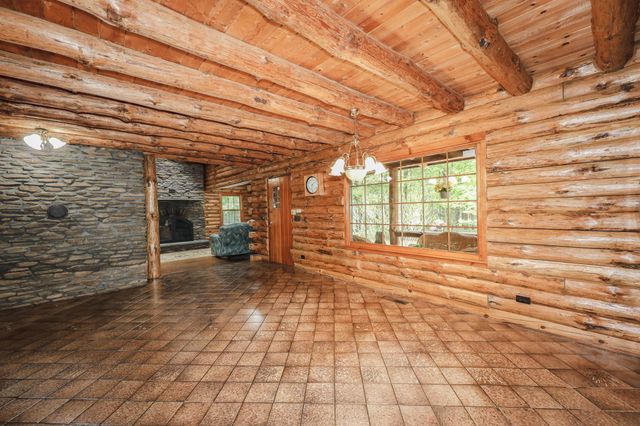 34 Edwards Mill Road, Chester, NH 03036