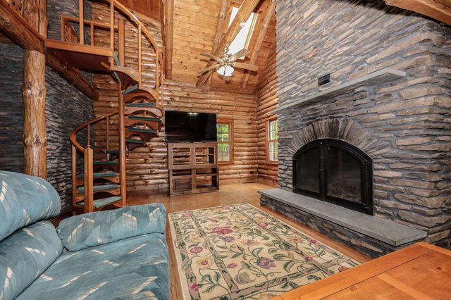 34 Edwards Mill Road, Chester, NH 03036