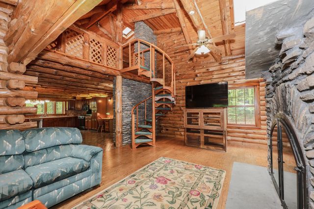 34 Edwards Mill Road, Chester, NH 03036