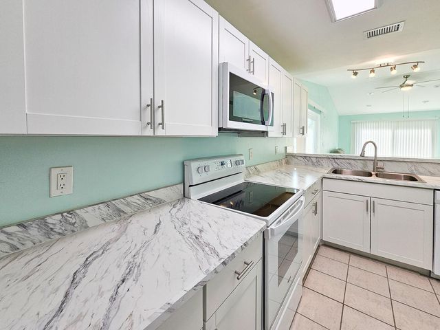 21 SUNSET COVE, Flagler Beach, FL 32136