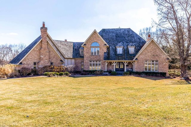 5443 Belmont Court, Libertyville, IL 60048