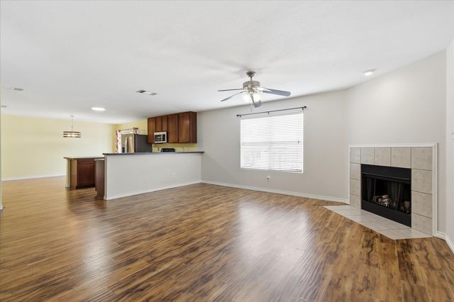 4957 Thorn Hollow Drive, Fort Worth, TX 76244