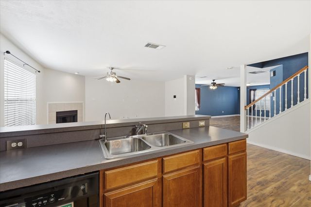 4957 Thorn Hollow Drive, Fort Worth, TX 76244
