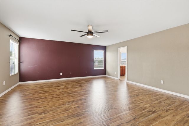 4957 Thorn Hollow Drive, Fort Worth, TX 76244