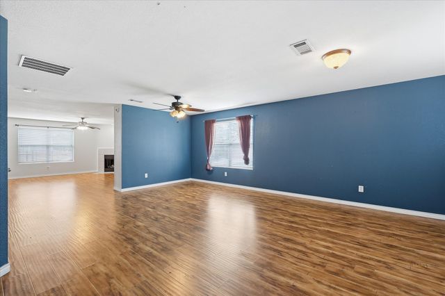 4957 Thorn Hollow Drive, Fort Worth, TX 76244