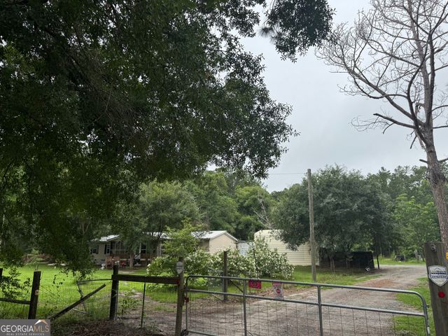 361 L E Stanfield Road, Glennville, GA 30427
