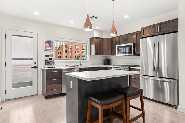 104 Liverpool St 104, Boston, MA 02128