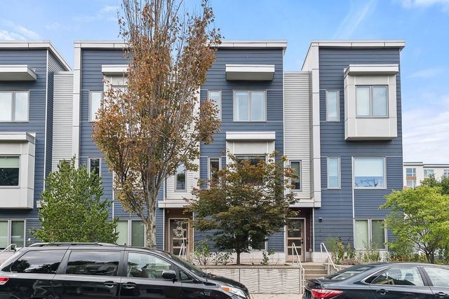 104 Liverpool St 104, Boston, MA 02128