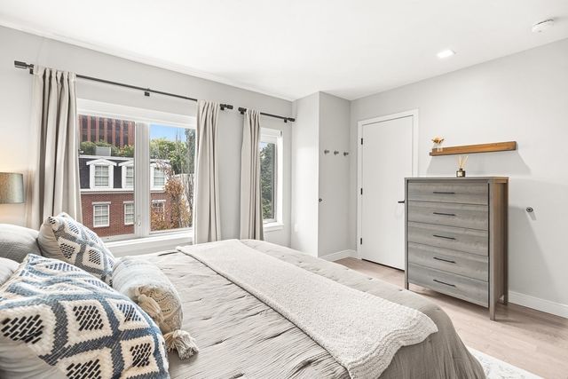 104 Liverpool St 104, Boston, MA 02128