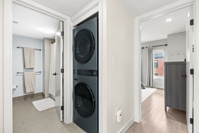 104 Liverpool St 104, Boston, MA 02128