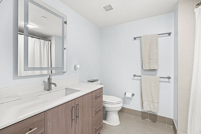 104 Liverpool St 104, Boston, MA 02128
