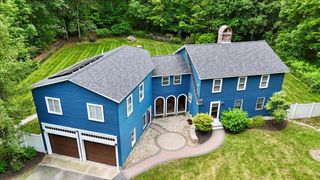 10 Acacia Street, Merrimack, NH 03054
