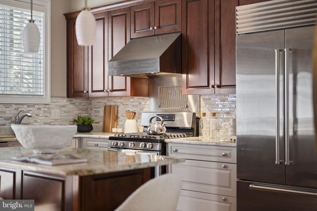 220 GASKILL ST, Philadelphia, PA 19147