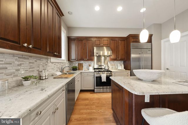 220 GASKILL ST, Philadelphia, PA 19147