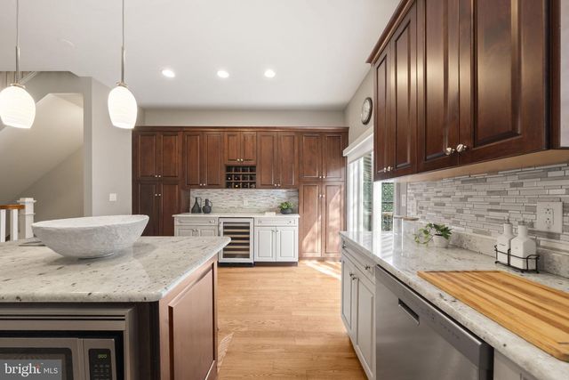 220 GASKILL ST, Philadelphia, PA 19147