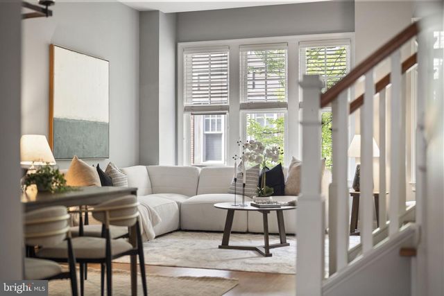 220 GASKILL ST, Philadelphia, PA 19147