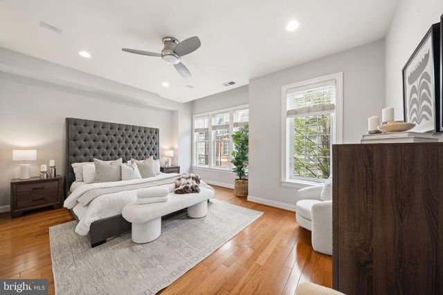 220 GASKILL ST, Philadelphia, PA 19147