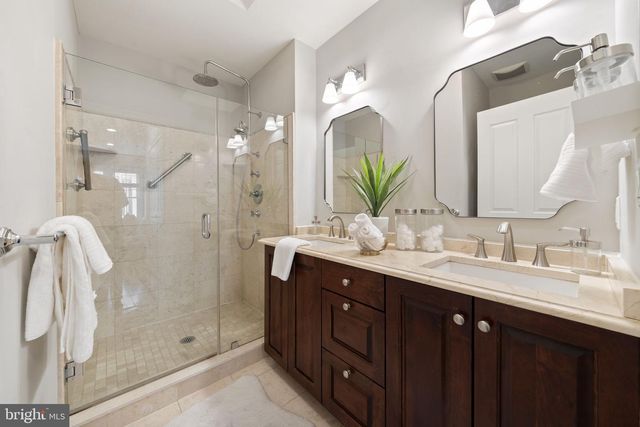 220 GASKILL ST, Philadelphia, PA 19147