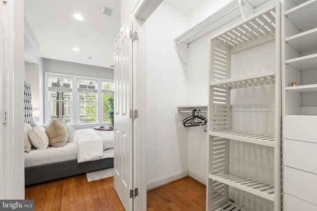 220 GASKILL ST, Philadelphia, PA 19147