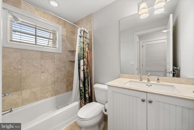 220 GASKILL ST, Philadelphia, PA 19147