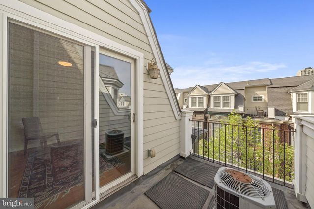 220 GASKILL ST, Philadelphia, PA 19147