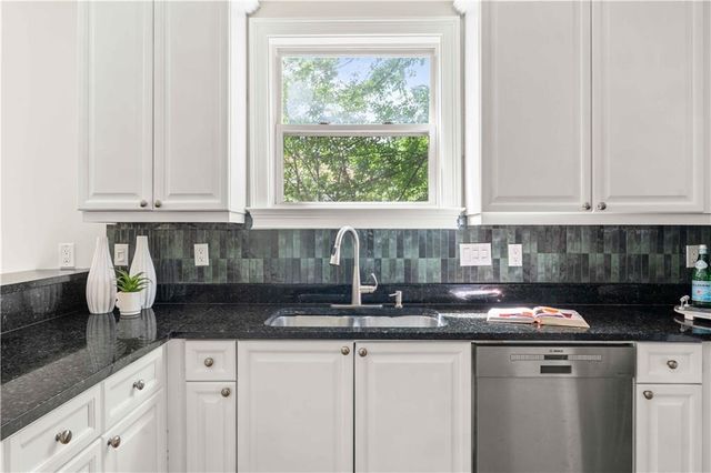 770 Lexington Avenue SW, Atlanta, GA 30310